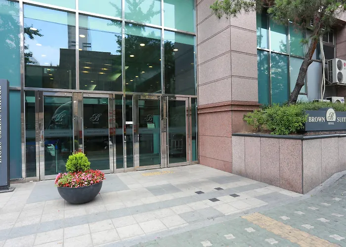Brown 3* Seoul