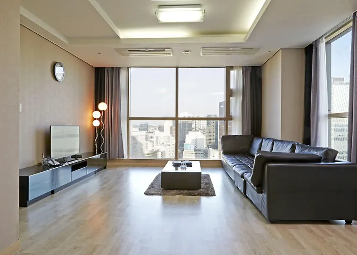 Hotel Brown